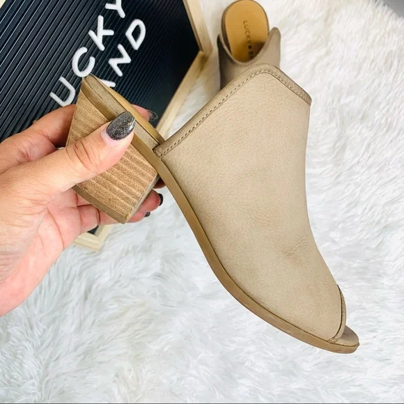 Lucky Brand Baldomero Slide Mules - Picture 3 of 7